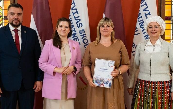 7. jūlijā Saeimā pateicas XIII Latvijas Skolu jaunatnes dziesmu un deju svētku novadu koordinatoriem